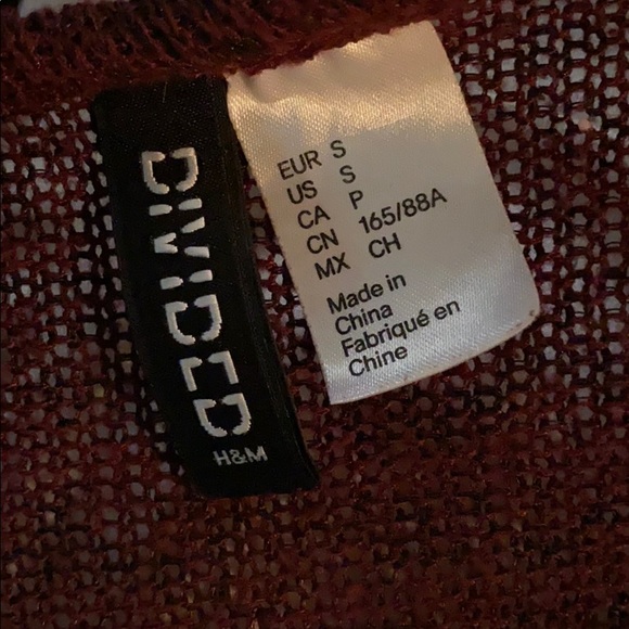 🔸SALE🔸 Burgundy Cardigan - Picture 4 of 5